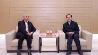 中國石油和化學工業聯合會黨委書記李云鵬一行到訪清華大學化工系